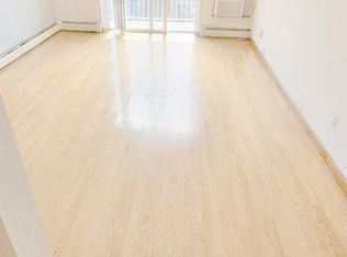 25-58 38th St #4A, Astoria, NY 11103