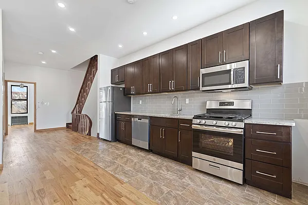 Rented by Compass | media 8