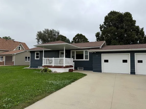 505 N 4th St, Plainview, NE 68769