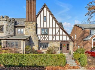 16611 29th Ave, Flushing, NY 11358