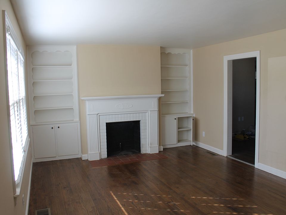 1st image of 605 Magnolia St