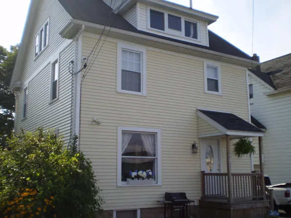 805 Old Liverpool Rd #2, Liverpool, NY 13088