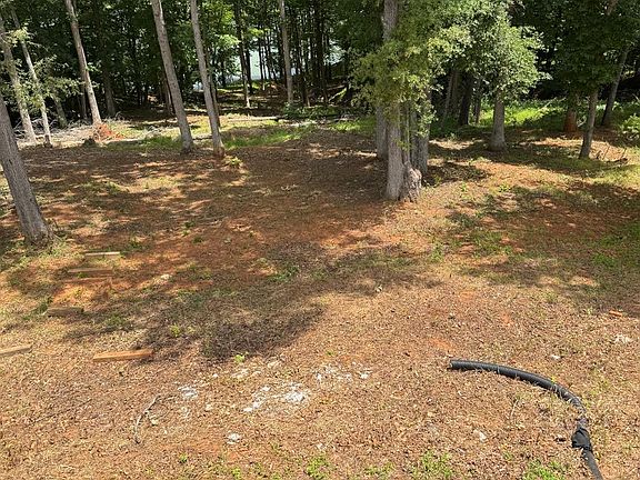 4th image of 2032 Turkey Mountain Rd