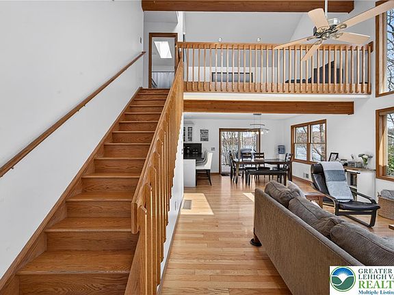 5th image of 208 Phillips Rd