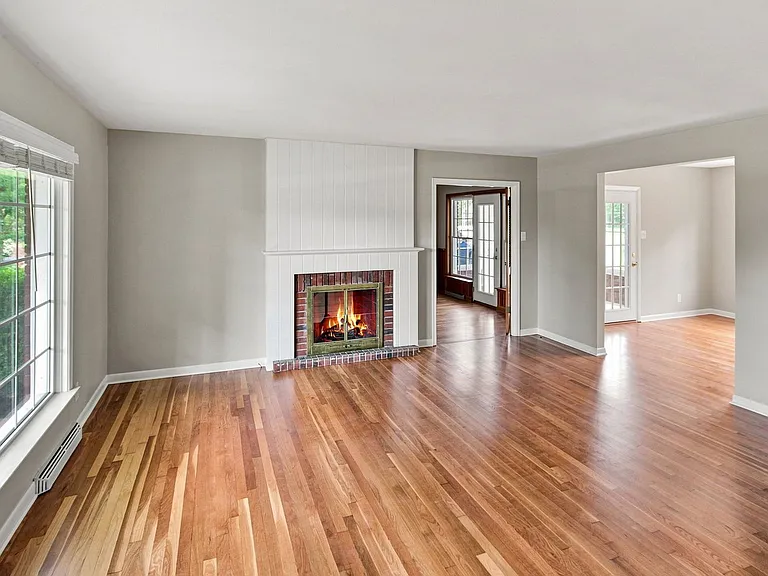 12305 Conway Rd — Photo 13