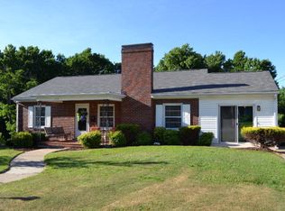 128 Pineview Dr, Danville, VA 24540