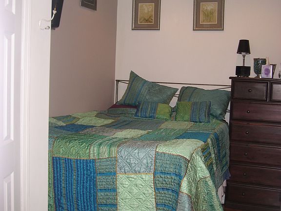 5th image of 101 W 69th St APT 2D