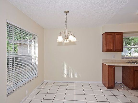 4th image of 481 Apopka Hills Cir
