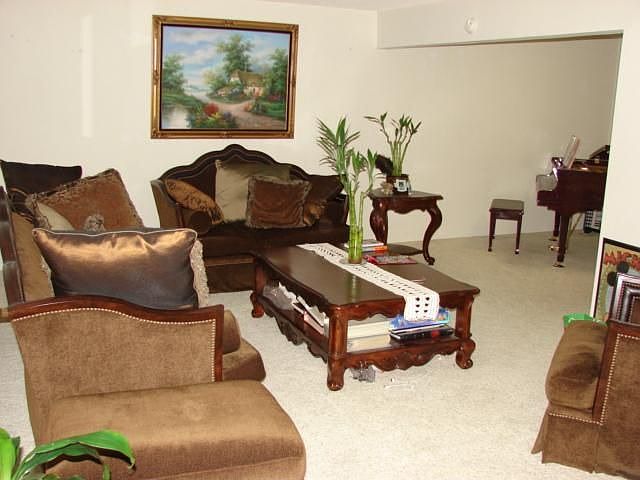 2nd image of 3186 Kimlee Dr