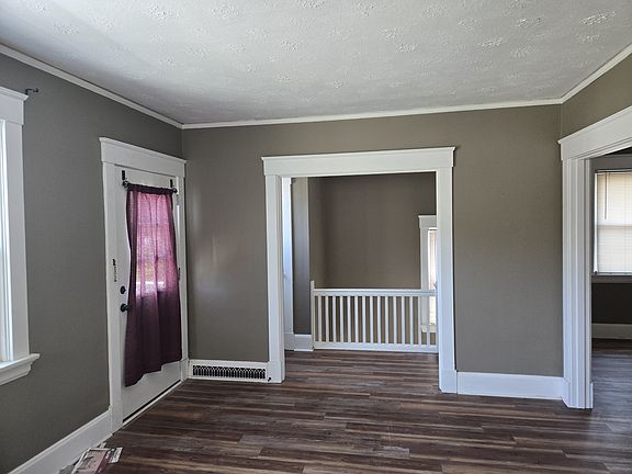 4th image of 3637 Wilshire Ave #2
