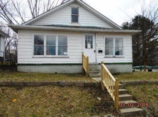 235 Rosebud Ave, Irvine, KY 40336