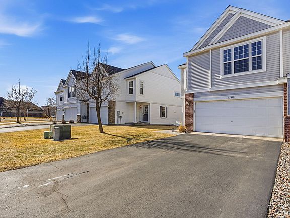 3rd image of 15330 Freedom Dr N