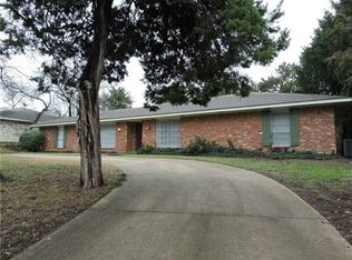 614 W Red Bird Ln, Duncanville, TX 75116