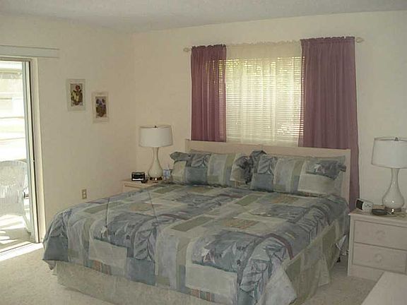 4th image of 5400 Highway A1a