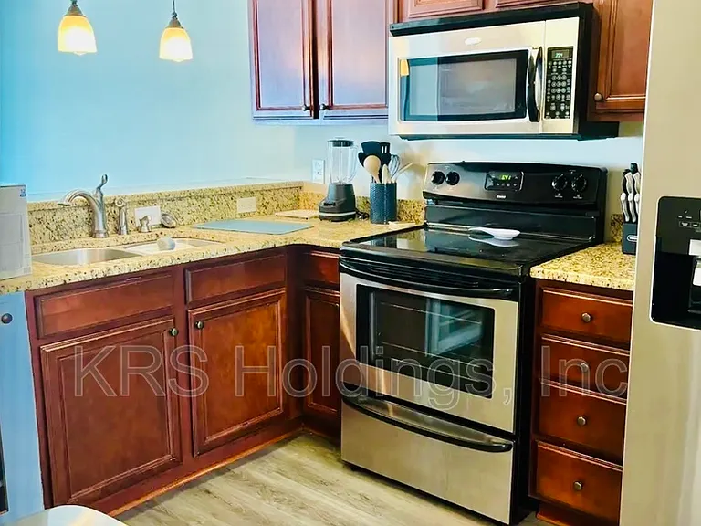 136 Old Tavern Cir — Photo 6
