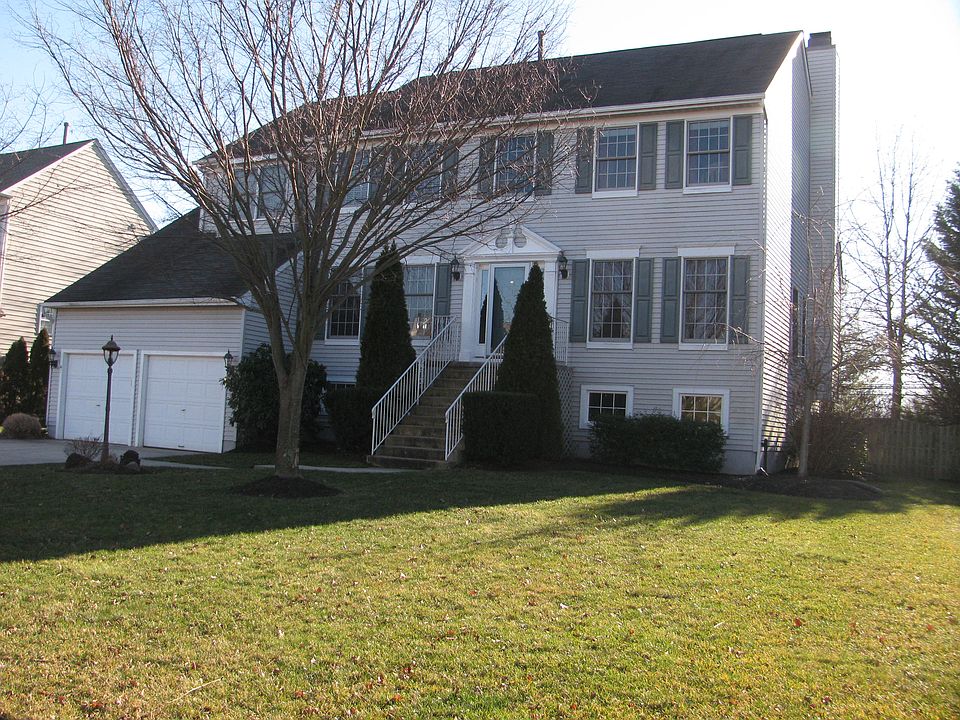 Front view from the court