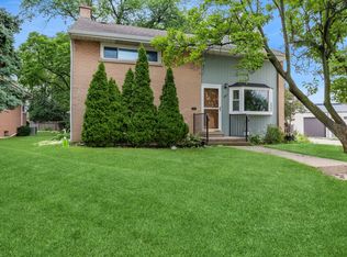 307 S William St, Mount Prospect, IL 60056