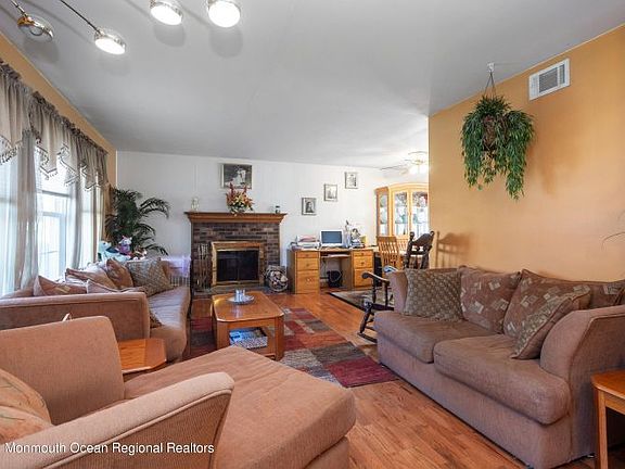 3rd image of 1025 Culpepper Dr