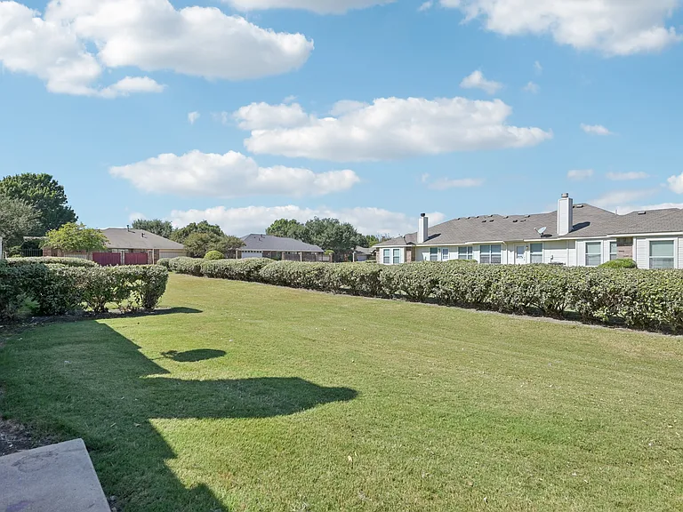 Nandina Way Townhomes — Photo 18