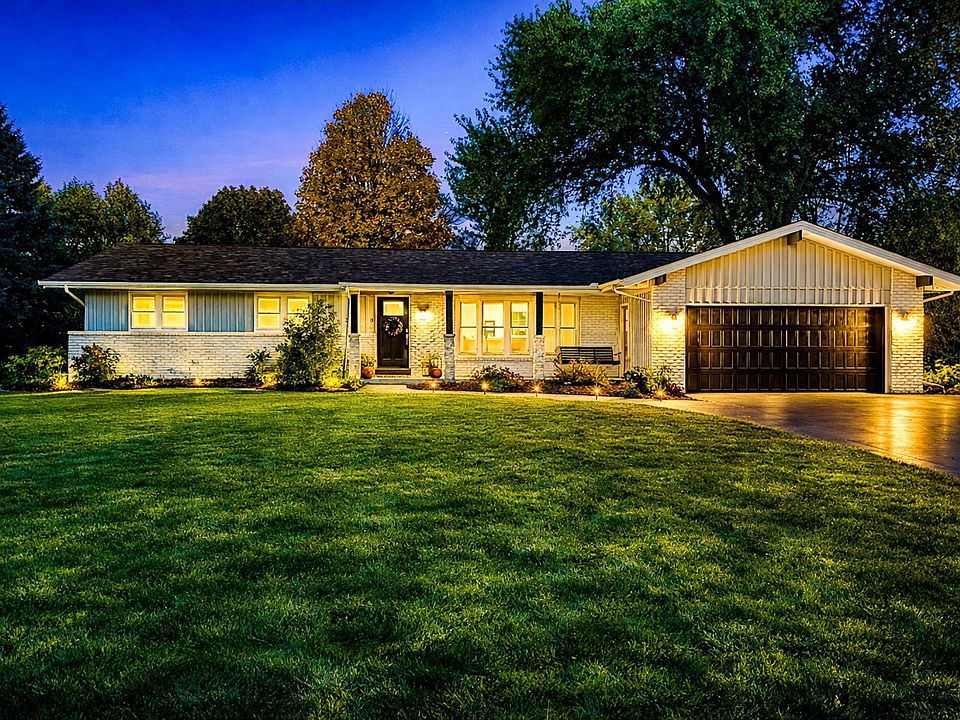 1st image of 2430 Jewel Ln N