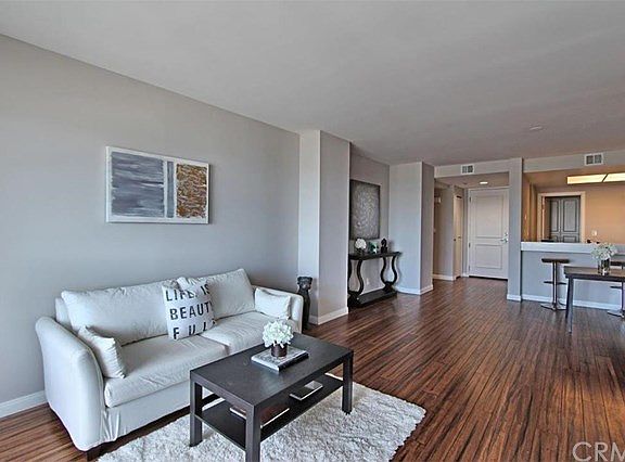 4th image of 525 E Seaside Way Unit 1807
