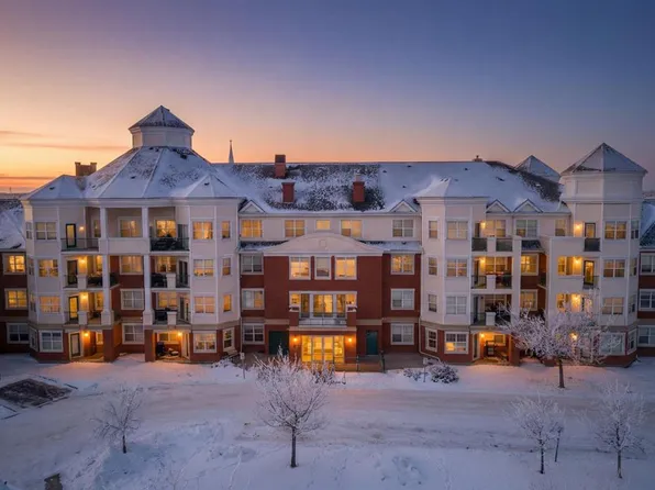 78 N Prestwick Gdns SE #311, Calgary, AB T2Z 3V2