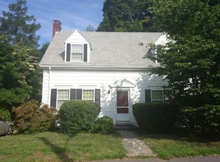 10 Fernwood Rd, West Roxbury, MA 02132