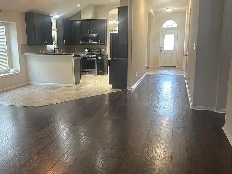8407 N Broadleaf Ave — Photo 8