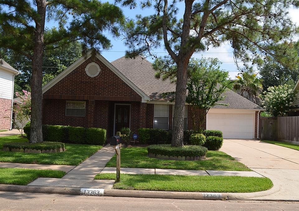 1st image of 13363 Clayton Hill Dr