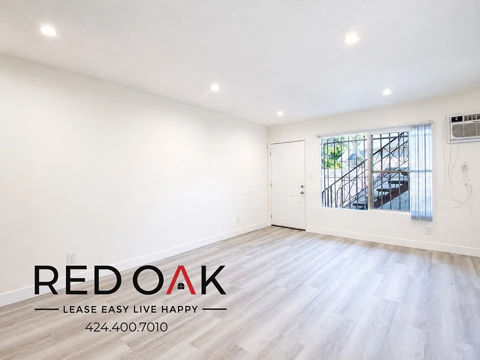 1088 W 39th St #6