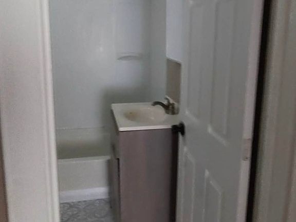 5th image of 1405 N Chester Ave