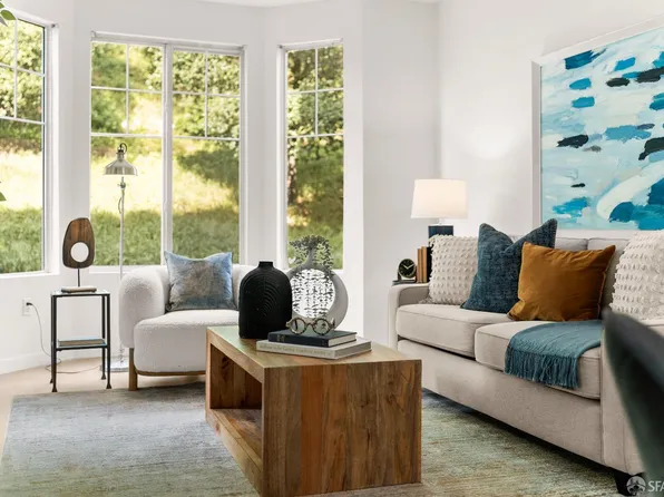 320 Caldecott Ln Unit 116, Oakland, CA 94618