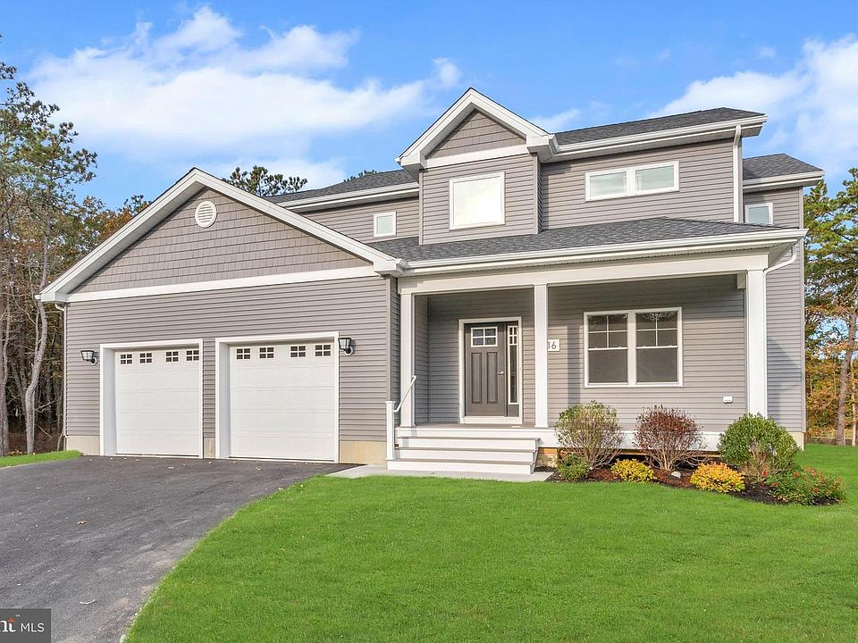 1st image of 10 Molly Ct