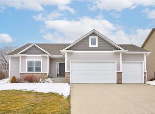 1108 90th St, West Des Moines, IA 50266