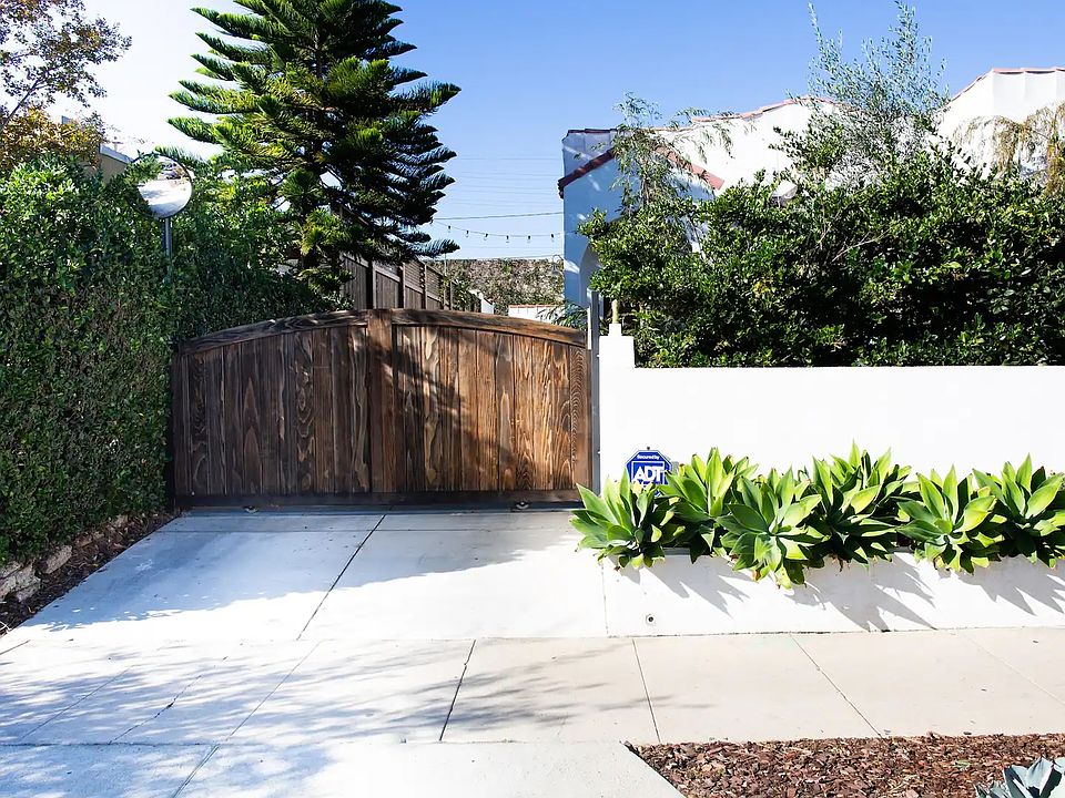 Front motorized gate