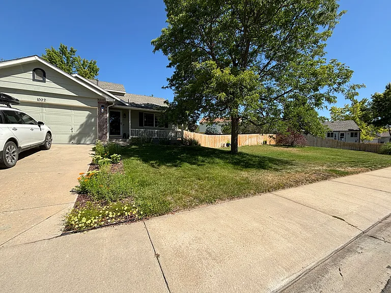 1022 Woodside Rd — Photo 3