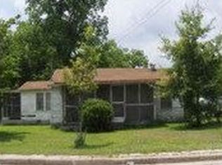 424 N 2nd Ave, Mc Rae, GA 31055