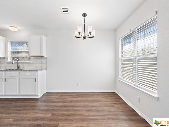 5th image of 3606 Crescent Dr