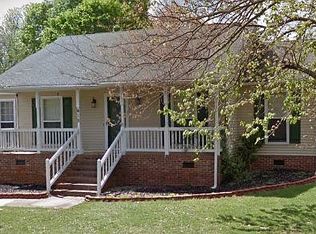 418 Laurel Tree Ln, Simpsonville, SC 29681