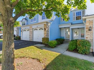 51 Oakton Dr, Lombard, IL 60148