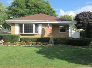 2854 S 58th St, Milwaukee, WI 53219
