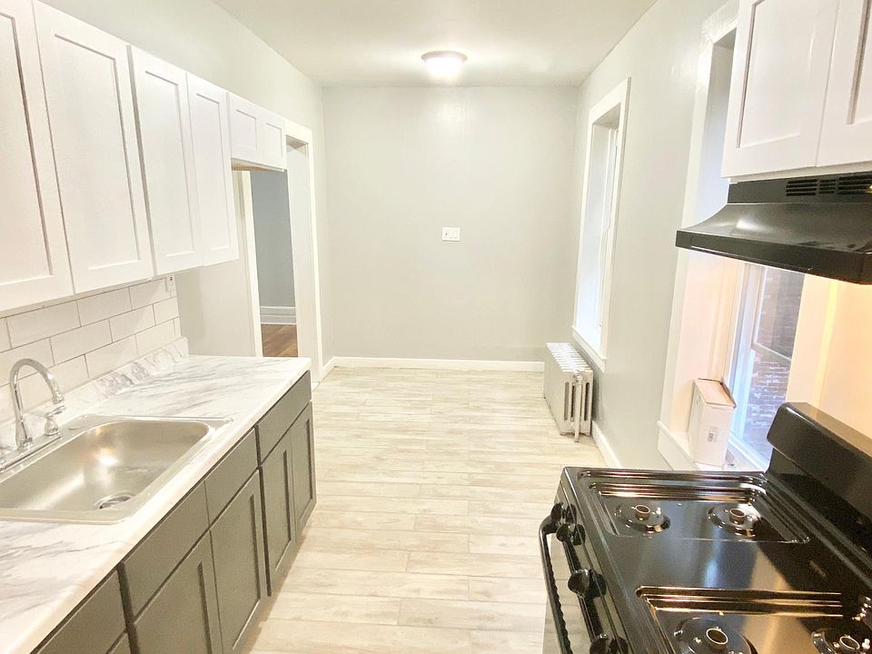 1st image of 132 N Arlington Ave #206
