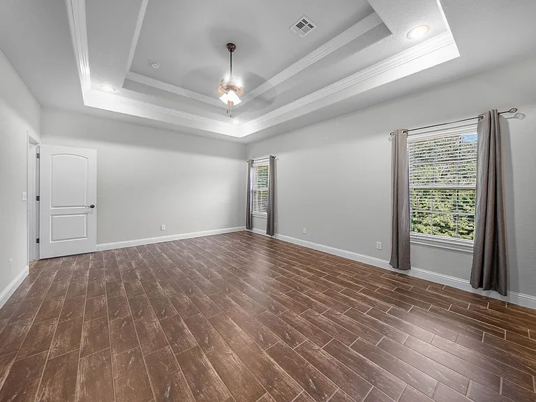 9 Monmouth Dr — Photo 24