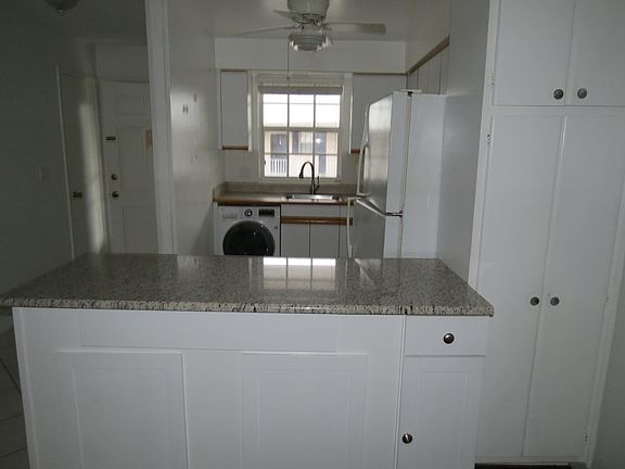 5th image of 1250 Denning Dr