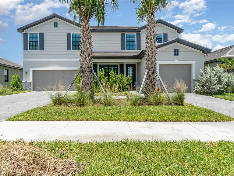 10849 Timber Creek Dr — Photo 1