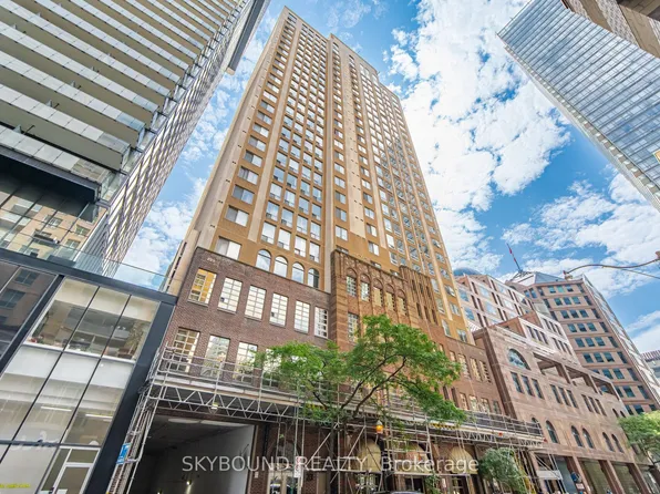25 Grenville St #1605, Toronto, ON M4Y 2X5