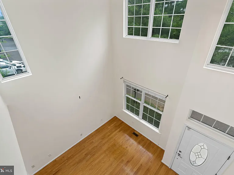 13100 Bustleton Ave — Photo 39