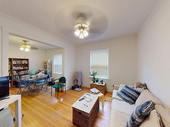 2nd image of 2130 W Berteau Ave #Ff2b51842