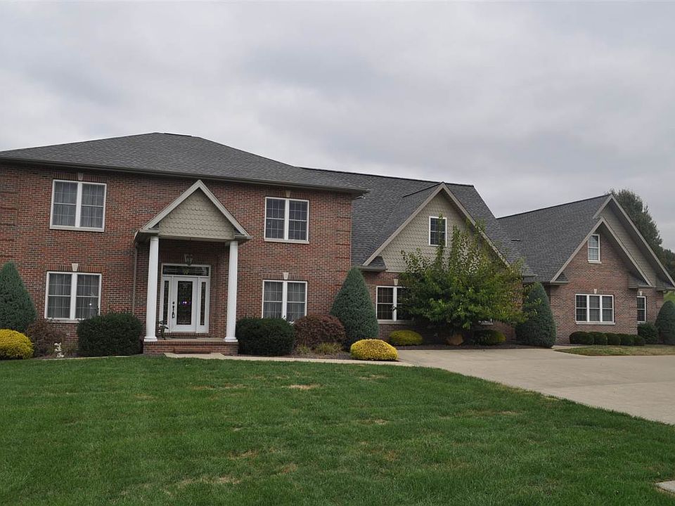 1st image of 114 W Blue Spruce Dr