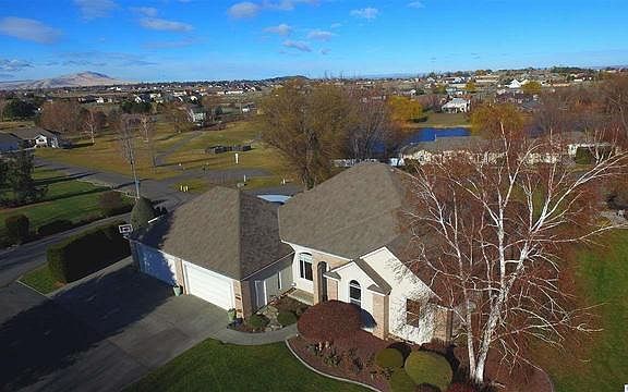 2nd image of 3490 Eastlake Dr